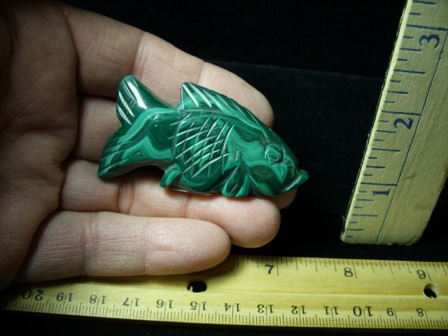 Polished Malachite Carved Fish  (011021n)